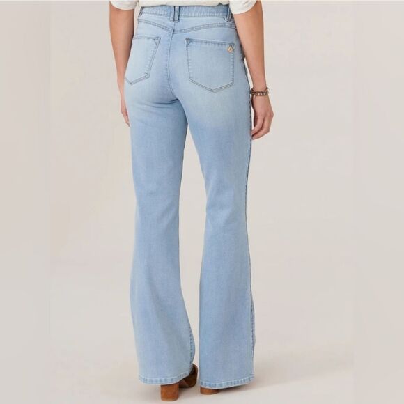 Democracy Ab solution Skyrise Long Flare Jean w Angled Button-Lined Pockets 12 - Picture 4 of 9